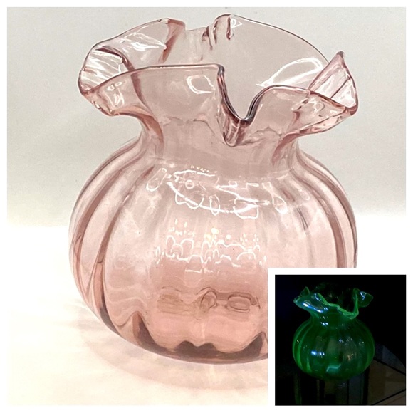 Cranberry Ruffled Hand Blown Art Glass by Two’s Company Glows - Picture 2 of 9